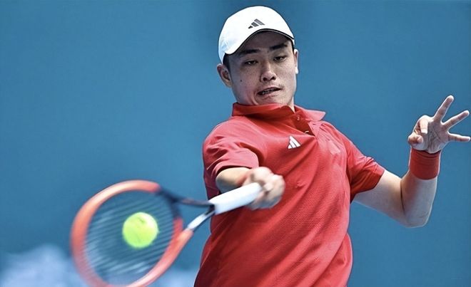 亚赛场几乎 亚赛场几乎