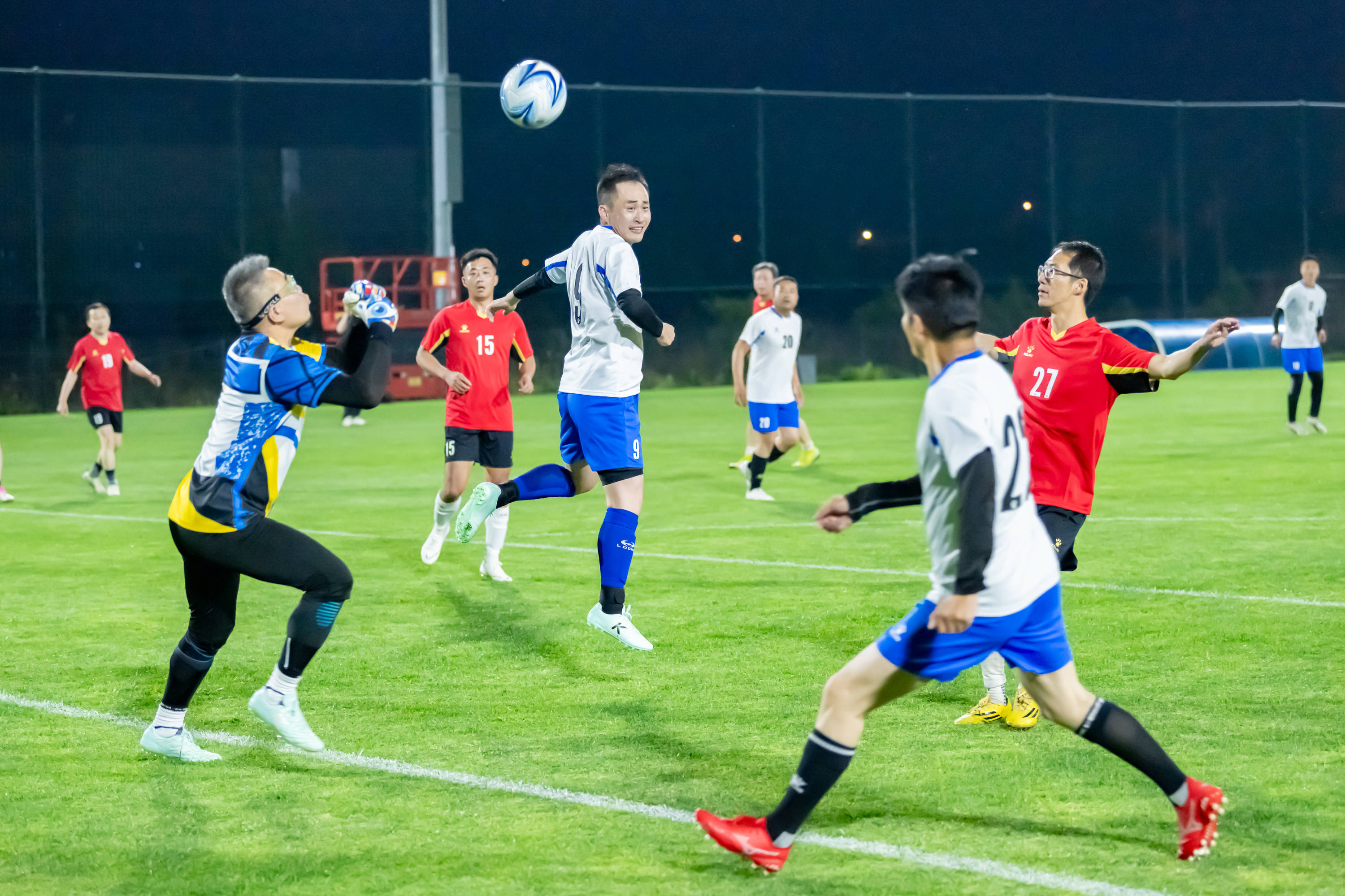 赛海报重点 赛海报重点