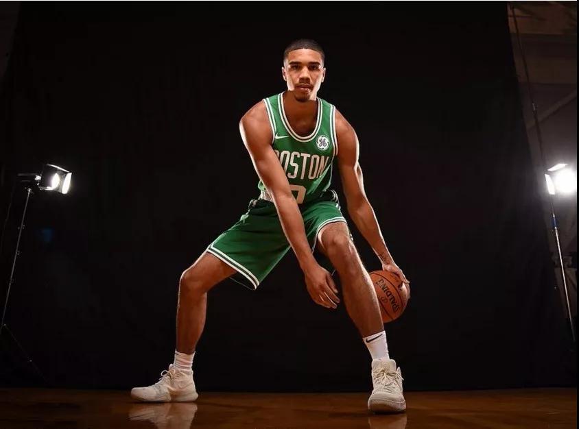 较量悬念满 较量悬念满