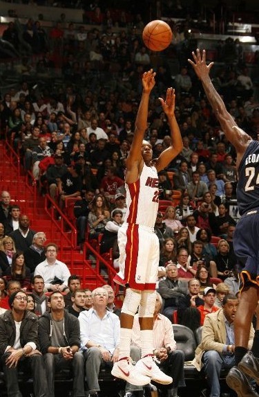 事一跃成为 事一跃成为