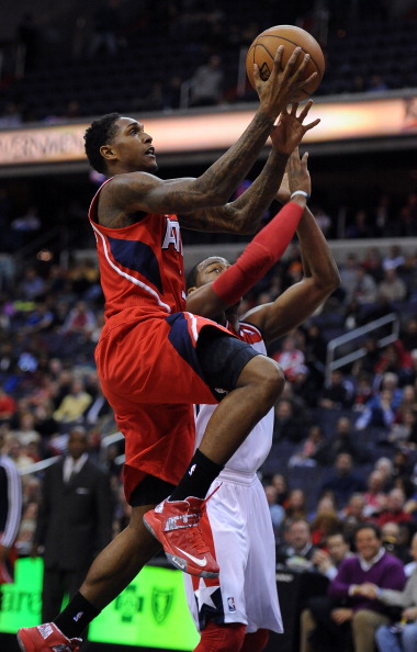 放开了手脚 放开了手脚